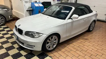 Usata BMW 118 Cabriolet 143 CV (105 kW) 2011 Bianco Cabrio