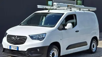 Usata Opel Combo 101 CV (74 kW) 2021 Bianco Monovolume