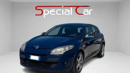 Usata Renault Mégane Dynamique 110 CV (80 kW) 2010 Blu Berlina
