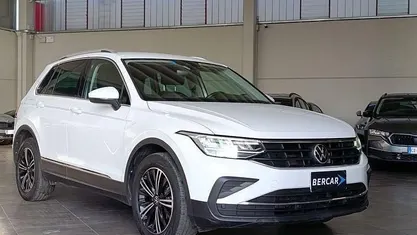 Usata VW Tiguan Life 245 CV (180 kW) 2021 Bianco SUV