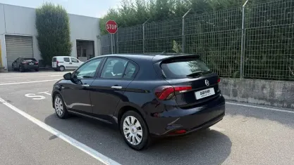 Usata Fiat Tipo Easy 120 CV (88 kW) 2018 Blu Berlina