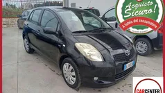 Usata 2008 Toyota Yaris Tre volumi | 3990 € (Buon prezzo)