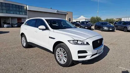 Bianco Usata 2016 Jaguar F-Pace Prestige SUV | 16.900 € (Buon prezzo)