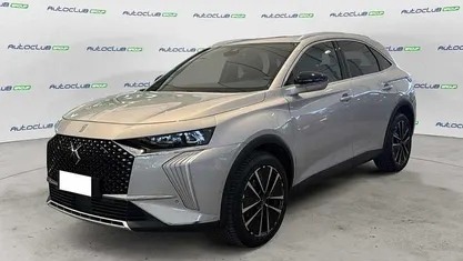 Grigio Usata 2024 DS Automobiles DS7 Crossback Opera SUV | 32.900 € (Buon prezzo)