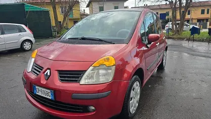 Usata Renault Modus Dynamique 85 CV (62 kW) 2005 Marrone Monovolume