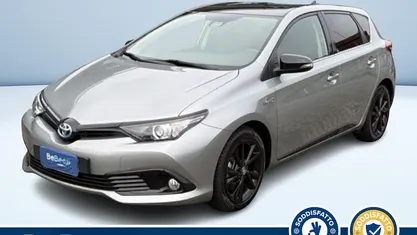 Argento metallizzato Usata 2018 Toyota Auris Hybrid Style Tre volumi | 12.700 € (Buon prezzo)
