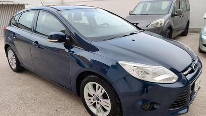 Usata Ford Focus Titanium 95 CV (69 kW) 2012 Blu Utilitaria