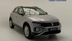 Pyrit silver met Nuova 2024 VW T-Roc Life SUV | 32.500 € (Buon prezzo)