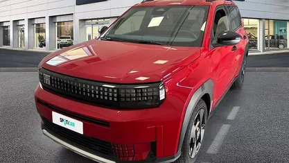 Usata Fiat Grande Panda La Prima 110 CV (80 kW) 2025 Rosso Utilitaria