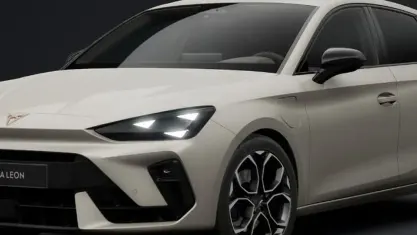 Nuova Cupra Leon 204 CV (150 kW) 2026 Grigio / pastello Berlina