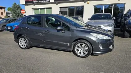 Usata Peugeot 308 109 CV (80 kW) 2009 Grigio Berlina