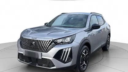 Usata Peugeot 2008 Allure 101 CV (74 kW) 2024 SUV