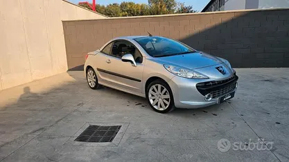 Grigio Usata 2007 Peugeot 207 CC Cabrio | 3500 € (Ottimo prezzo)