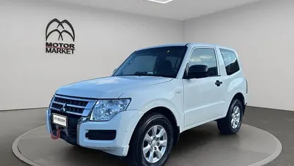 Usata Mitsubishi Pajero 190 CV (139 kW) 2018 Bianco SUV