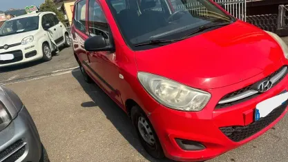 Usata Hyundai i10 Classic 69 CV (50 kW) 2011 Rosso Utilitaria