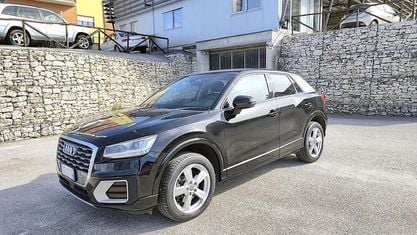 Usado Audi Q2 Design 116 HP (85 kW) 2017 Preto SUV