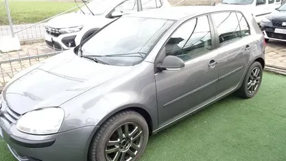 Usata VW Golf 106 CV (77 kW) 2007 Berlina