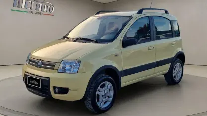 Usata Fiat Panda 4x4 60 CV (44 kW) 2005 Giallo Utilitaria