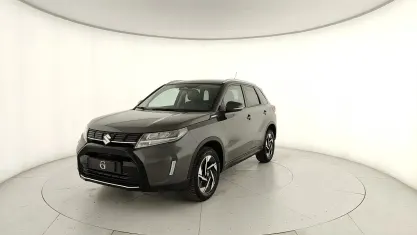 Usata Suzuki Vitara 110 CV (80 kW) 2025 Grigio scuro SUV