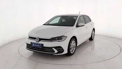 Usata VW Polo Style 95 CV (69 kW) 2023 Bianco pastello Utilitaria