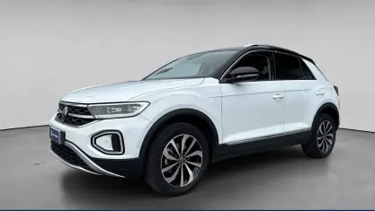 Usata VW T-Roc Style 150 CV (110 kW) 2023 Bianco / pastello SUV