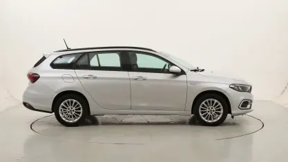 Usata Fiat Tipo Business 131 CV (96 kW) 2022 Argentoargento Station wagon