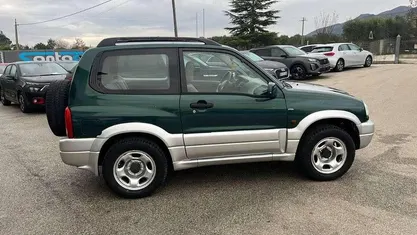 Usata 2001 Suzuki Grand Vitara SUV | 5400 € (Buon prezzo)