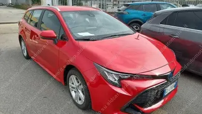 Usata Toyota Corolla Business Edition 98 CV (72 kW) 2022 Rosso Station wagon