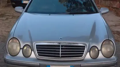 Usata Mercedes CLK200 192 CV (141 kW) 1999 Grigio Coupé