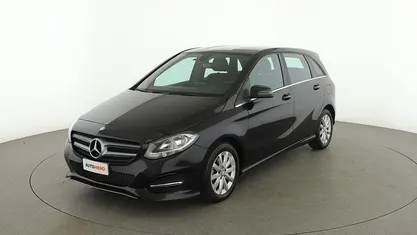 Usata Mercedes B180 110 CV (80 kW) 2017 Nero Monovolume