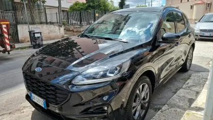 Usado Ford Kuga ST-Line X 120 CV (88 kW) 2022 Negro SUV