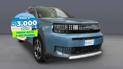 Usata Fiat Grande Panda La Prima 110 CV (80 kW) 2025 Blu lago Utilitaria