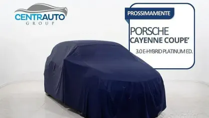 Usata Porsche Cayenne 340 CV (250 kW) 2023 Bluazzurro SUV