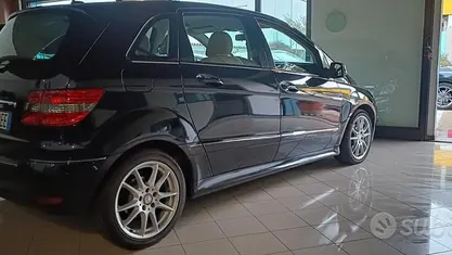 Usata Mercedes B170 115 CV (84 kW) 2009 Nero Monovolume