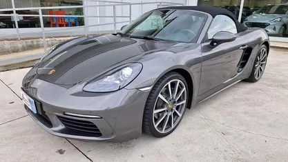 Grigio Usata 2023 Porsche 718 Boxster Cabrio | 82.900 €