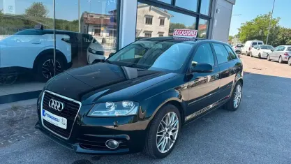 Usata Audi A3 Attraction 105 CV (77 kW) 2012 Nero Utilitaria