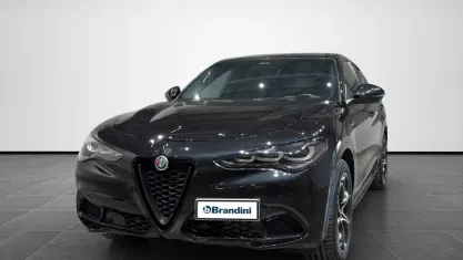 Usata Alfa Romeo Stelvio Veloce 209 CV (153 kW) 2025 Nero SUV