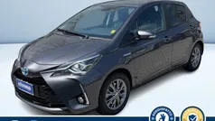 Antracite metallizzato Usata 2017 Toyota Yaris Hybrid Active Tre volumi | 13.500 € (Buon prezzo)