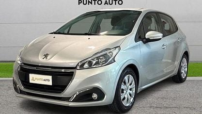 Usata Peugeot 208 Active 82 CV (60 kW) 2015 Argento Utilitaria