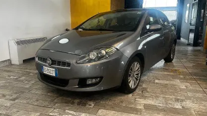 Usata Fiat Bravo Dynamic 105 CV (77 kW) 2011 Grigio Utilitaria