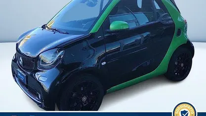 Usata Smart ForTwo Electric Drive Passion 60 kW (82 CV) 2020 Nero metallizzato Cabrio