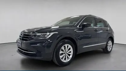 Usata VW Tiguan Life 150 CV (110 kW) 2023 Grigio / pastello SUV