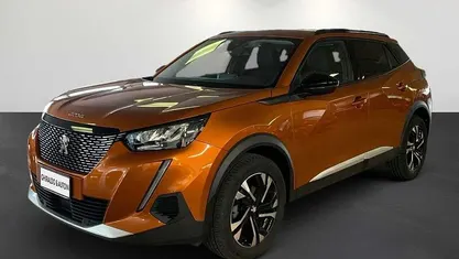 Arancione Usata 2022 Peugeot 2008 Allure SUV | 18.200 € (Buon prezzo)