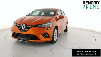 Usata Renault Clio Intens 140 CV (102 kW) 2022 Arancione Utilitaria