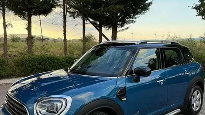 Blu/azzurro Usata 2022 Mini Cooper D Countryman Business SUV | 24.900 € (Ottimo prezzo)
