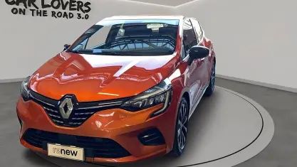 Usata Renault Clio Techno 101 CV (74 kW) 2023 Arancione Utilitaria