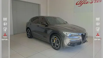 Grigio scuro Usata 2021 Alfa Romeo Stelvio Veloce SUV | 29.890 € (Buon prezzo)