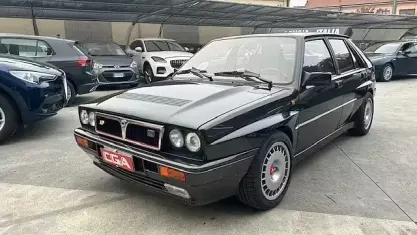 Usata Lancia Delta 196 CV (144 kW) 1992 Nero Utilitaria