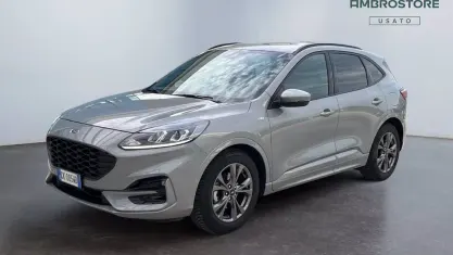 Usata Ford Kuga ST-Line 120 CV (88 kW) 2022 Solar silver SUV