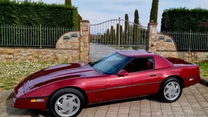 Usata Chevrolet Corvette C4 245 CV (180 kW) 1987 Rosso Cabrio